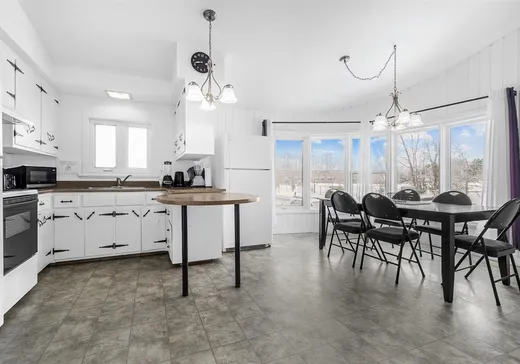 5-Plex à vendre - 129-131 Av. Ducharme, Ville de Québec, G1M 2G8