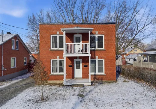 Duplex à vendre - 137-139 10e Avenue S., Sherbrooke, J1G2R6