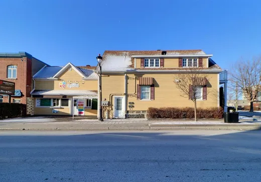 Triplex à vendre - 125A-125B Rue Lindsay, Drummondville, J2C 1N9