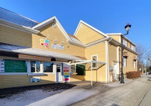 Triplex à vendre - 125A-125B Rue Lindsay, Drummondville, J2C 1N9