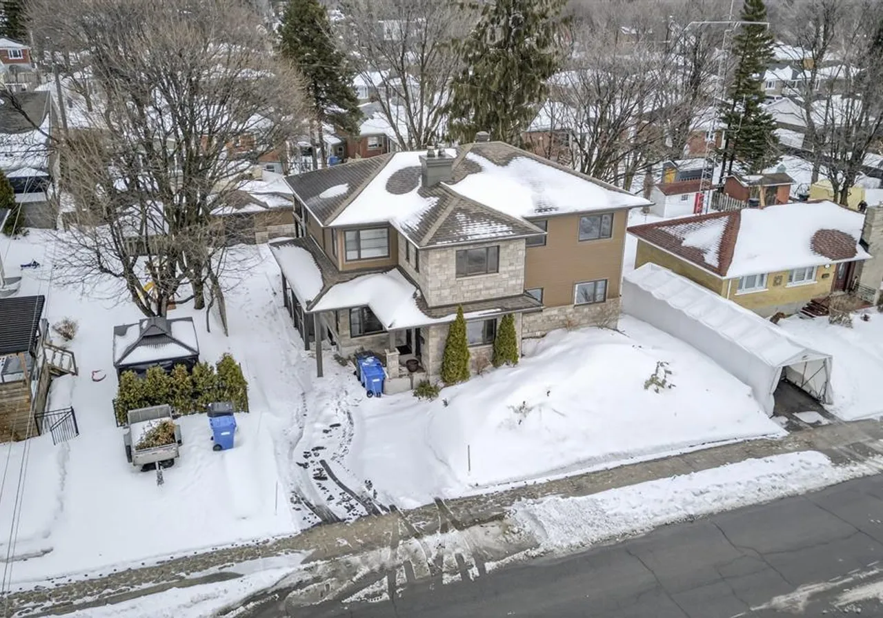 1249-1251 Rue du Sieur-d'Argenteuil — photo 1