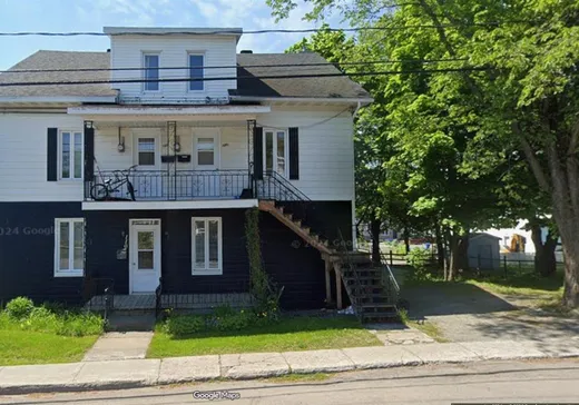Triplex à vendre - 108-110 Rue Alexandre, Rivière-du-Loup, G5R2W9