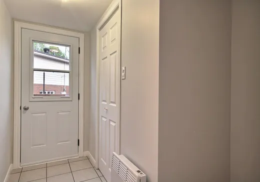 Triplex for Sale - 32-32B Rue Lavigne, Victoriaville, G6P 4Y6