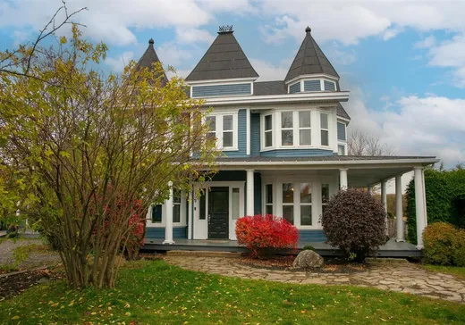 Duplex for Sale - 392-394 Rue St-Jacques S., Coaticook, J1A 2N9