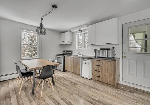 Triplex for Sale - 10450 Rue Élisabeth-II, Les Rivieres, G2A 1Y3