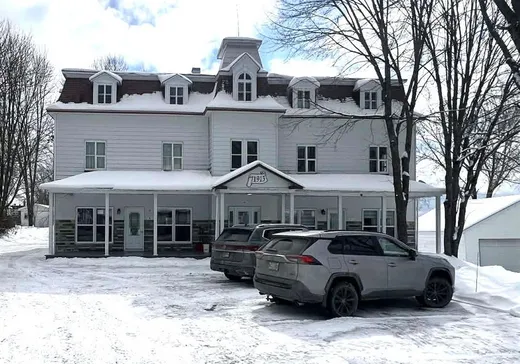 Triplex for sale - 600 Rue Principale, Saint-Camille-de-Lellis, G0R2S0