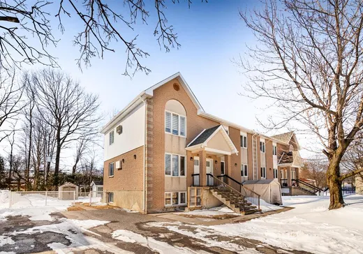 Triplex à vendre - 400-404 Rue Donat-Héneault, Lavaltrie, J5T 2J4