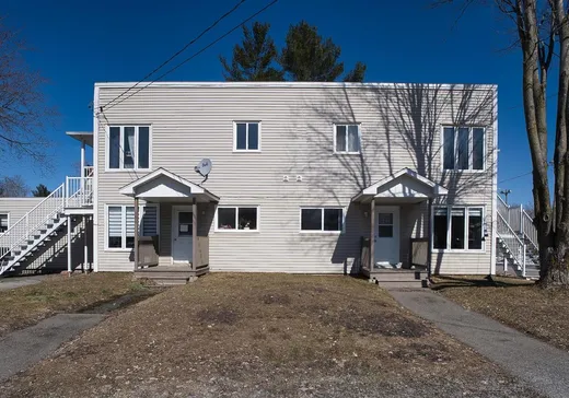 4-Plex à vendre - 119-127 Rue Notre-Dame, Sherbrooke, J1C0S1