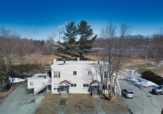 4-Plex à vendre - 119-127 Rue Notre-Dame, Sherbrooke, J1C 0S1