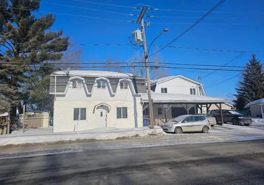 4-Plex for Sale - 71-71C Rue Ste-Anne, Saint-Jacques, J0K 2R0