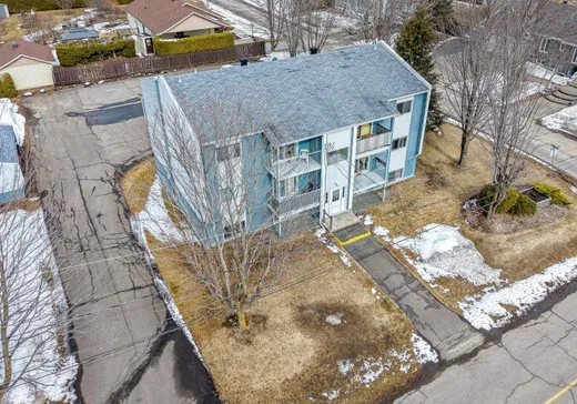 5-Plex for Sale - 8 Rue de la Coop-Doucet, St-Leonard-D'Aston, J0C 1M0