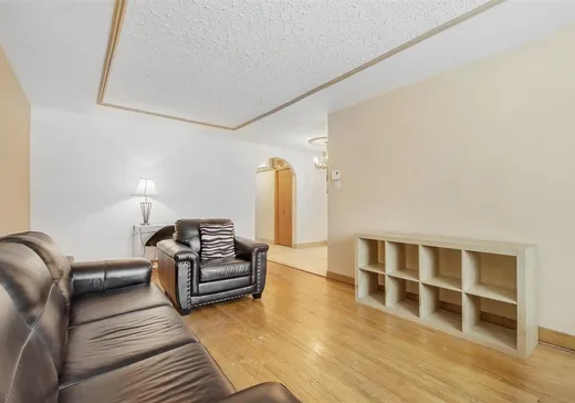 Duplex à vendre - 6785-6787 Boul. Lacordaire, Montréal (Saint-Léonard), H1T 2K5