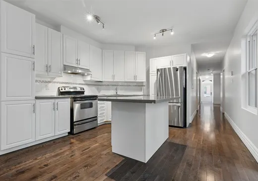 Triplex à vendre - 788-792 Av. Marin, Montréal (Ville-Marie), H4C 2H2
