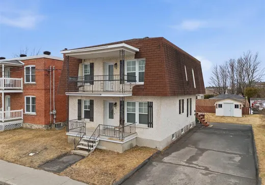 Duplex à vendre - 42-44 Rue St-Denis, Drummondville, J2B 5S7