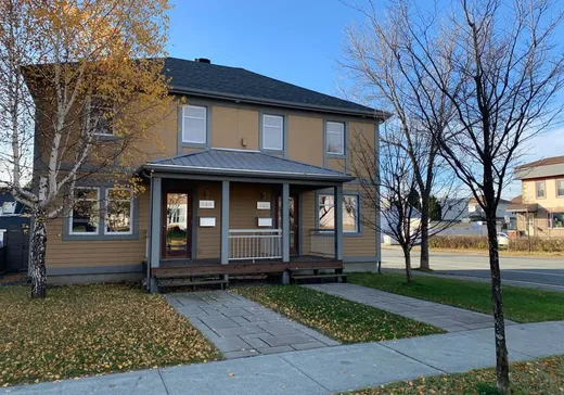 Duplex à vendre - 142-144 Av. Frédéric-Hébert, Rouyn-Noranda, J9X 1V7