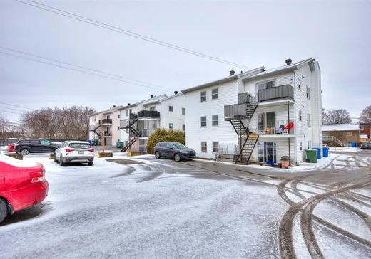 Triplex à vendre - 530-534 Rue Leroux, Saint-Jérôme, J7Z 2M2