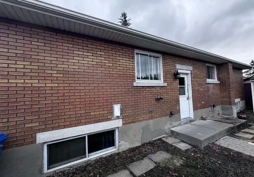 Triplex à vendre - 97-97B Rue Fresnel, Longueuil, J6K 4B1