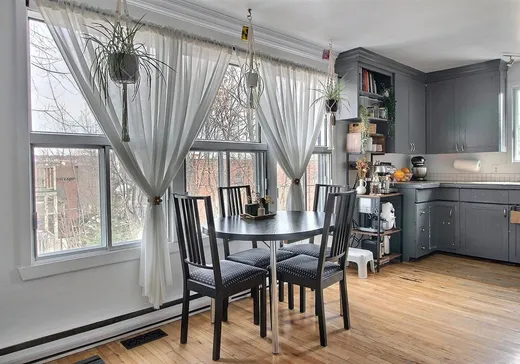 Triplex à vendre - 300-304 Rue Moore, Sherbrooke, J1H 1B9