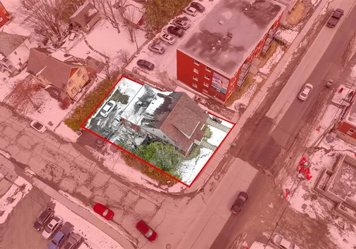 4-Plex à vendre - 1681-1683 Rue Galt O., Sherbrooke, J1K 1J1