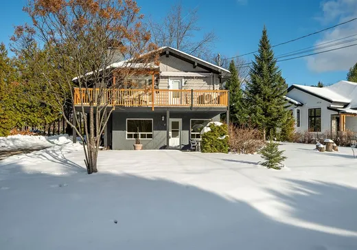 Duplex à vendre - 4-6 Av. Godfrey, Saint-Sauveur, J0R1R4