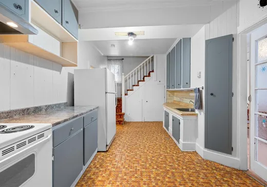 Triplex à vendre - 263-267 Rue St-Joseph, Lévis, G6V 1E7