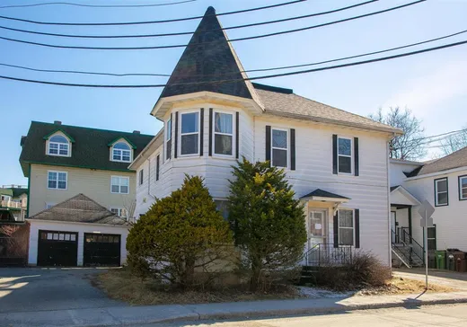 Duplex à vendre - 9 Rue Church, Lennoxville, J1M 1S8