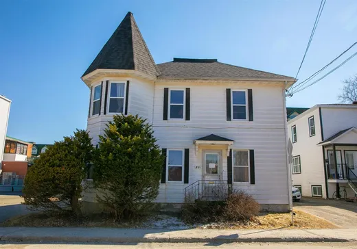 Duplex à vendre - 9 Rue Church, Lennoxville, J1M 1S8