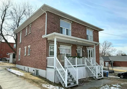 Triplex for Sale - 240-244 Rue Adams E., Pointe-Claire (Montreal Island), J0B 2H0