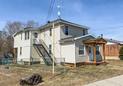 Duplex à vendre - 123-125 Rue Principale, Grenville, J0V 1J0