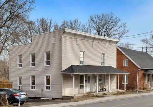 Duplex à vendre - 386-390 9e Avenue, Saint-Jean-sur-Richelieu, J2X1K3