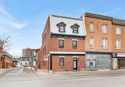 Triplex à vendre - 2451 Rue Ste-Catherine E., Montréal (Centreville), H2K2J9