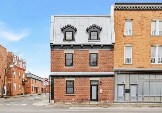 Triplex à vendre - 2451 Rue Ste-Catherine E., Montréal (Centreville), H2K 2J9
