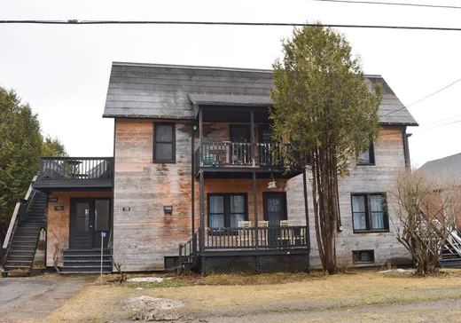 Duplex à vendre - 156-158 Ch. de Foster, Lac-Brome, J0E1R0