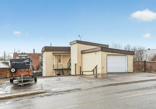 Duplex for Sale - 9-11 Rue de St-Jovite, Saint-Jérôme, J7Z 5G7