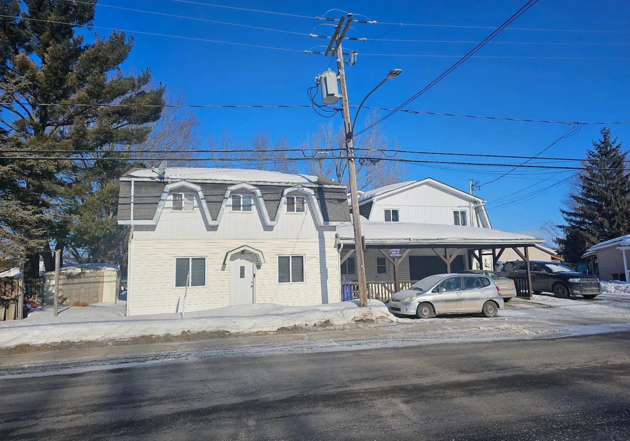 71-71C Rue Ste-Anne — photo 2