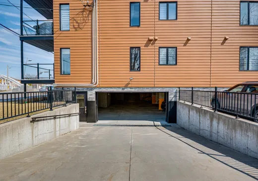 5-Plex à vendre - 121-125 Rue Victoria, Salaberry-de-Valleyfield, J6T 0E6