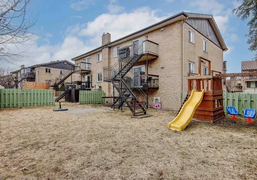 5-Plex à vendre - 680-692 Rue Mondor, Longueuil, J4L 4R3