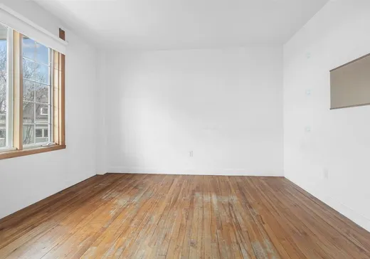 Duplex à vendre - 1427 Av. Charlotte, Sillery, G1S 4C2