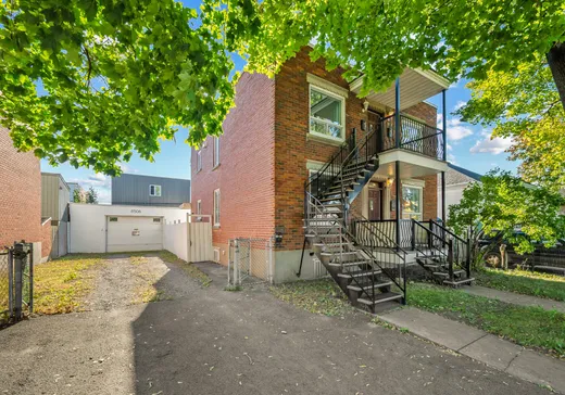 4-Plex à vendre - 8506-8510A Boul. St-Michel, Montréal (Villeray), H1Z 3E8