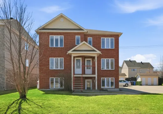 Triplex à vendre - 304-308 Rue des Colibris, St-Luc, J2W0B2