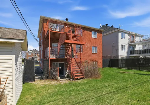 Triplex à vendre - 304-308 Rue des Colibris, St-Luc, J2W 0B2