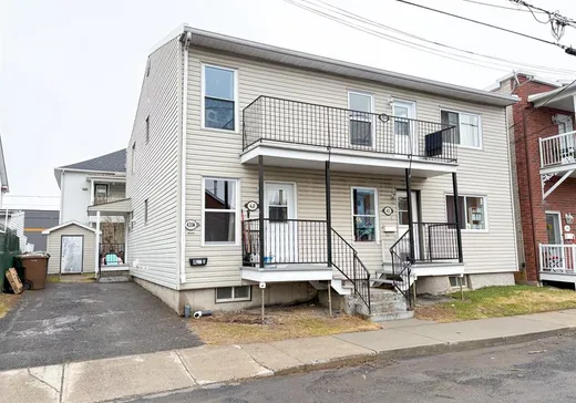 Triplex for sale - 420-422 Rue St-Claude, Drummondville, J2B1W8