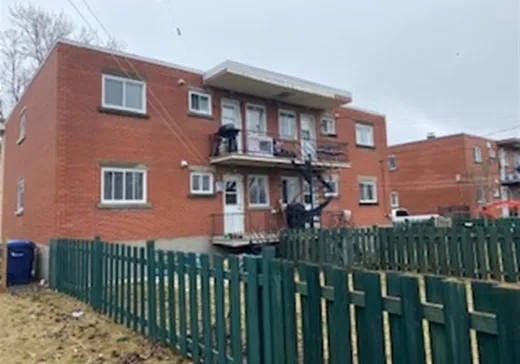 4-Plex à vendre - 1505 Place d'Anjou, Laval (Pont-Viau), H7G 3R6