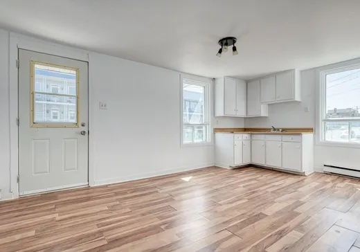 Triplex for Sale - 192-196 5e Avenue, Shawinigan, G9T 2L7