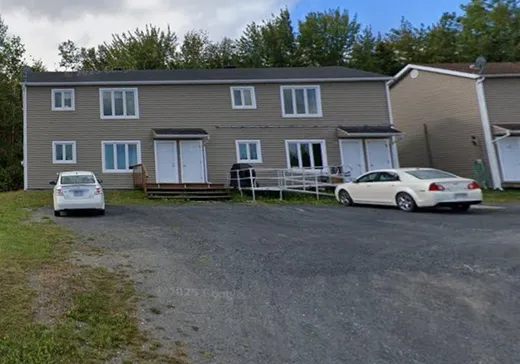 4-Plex à vendre - 56-59 Av. du Longeron, Dégelis, G5T1E2