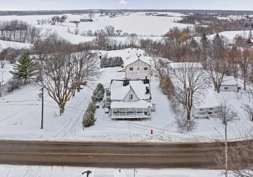 5-Plex for sale - 101-109 Rue du Moulin, Saint-Cuthbert, J0K2C0