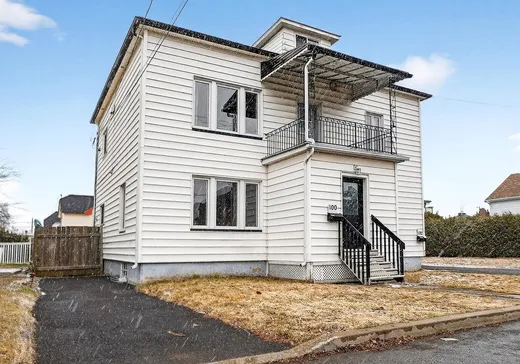 Duplex for sale - 100-102 Rue Comtois, McMasterville, J3G1G9