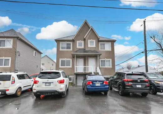 Triplex for Sale - 14850-14854 Rue Dupuis, St-Canut, J7N 1K3
