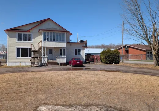 4-Plex à vendre - 1218-1224 Route de l'Église, Sainte-Croix, G0S 2H0