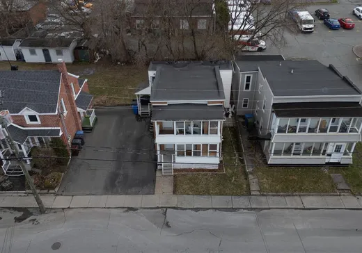 Duplex à vendre - 37-39 Rue Phoenix, Granby, J2G 5H5